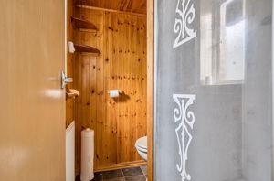 Photo 14- click for photo gallery